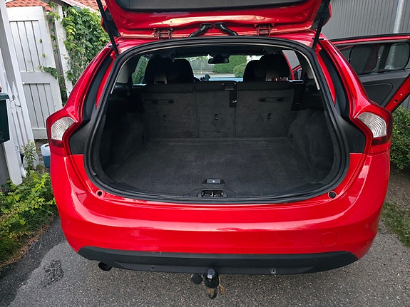 Volvo V60 10 of 16