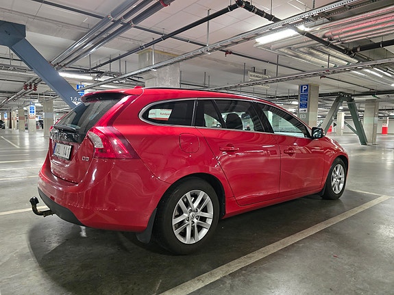 Volvo V60 5 of 16