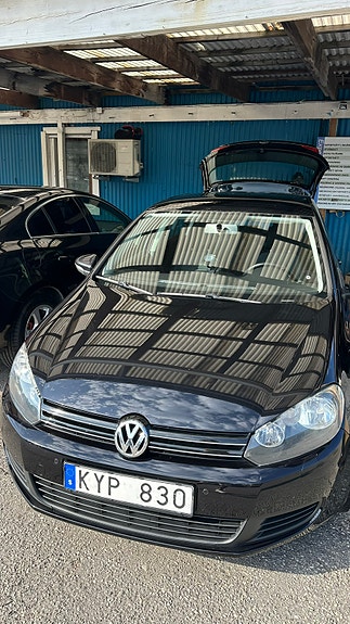 Volkswagen Golf VI 4 of 11