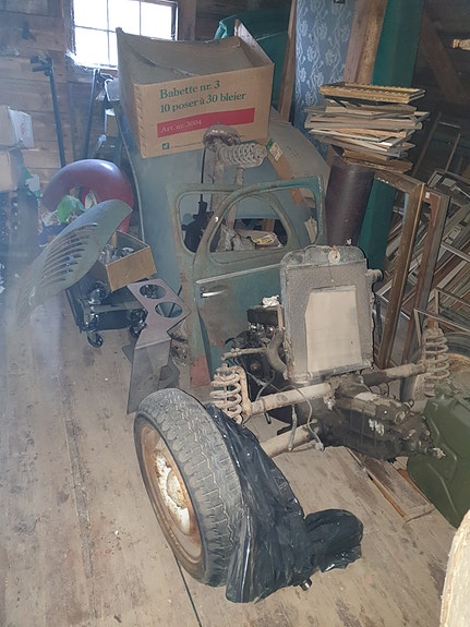 Renault 4 CV 8 of 8