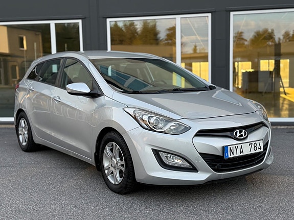 Hyundai i30 4 of 30