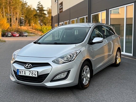 Hyundai i30 12 of 30