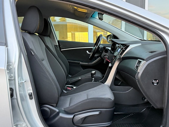 Hyundai i30 6 of 30