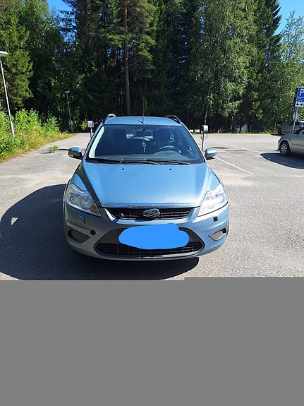 Ford Focus 2 of 4