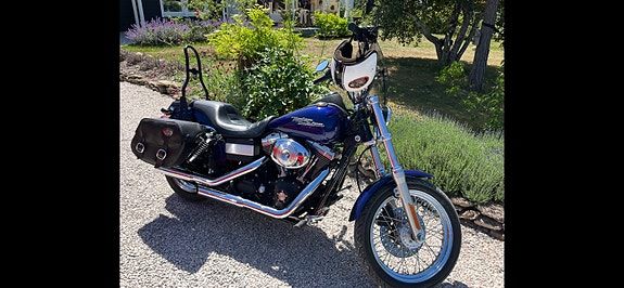 Harley-Davidson Street Bob 3 of 5
