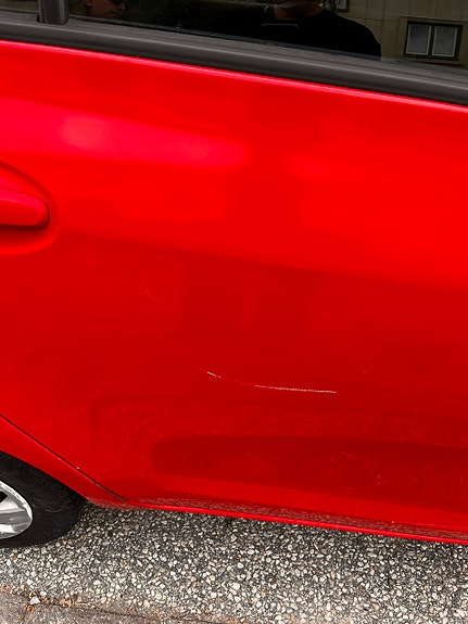 Toyota Yaris 3 of 9