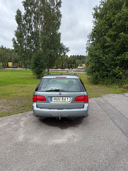 Saab 9-5 4 of 8