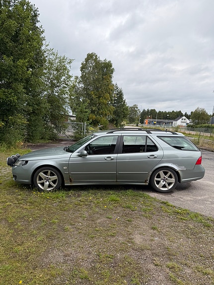 Saab 9-5 2 of 8