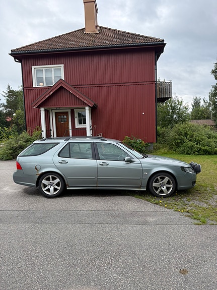Saab 9-5 3 of 8