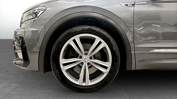 Volkswagen Tiguan 9 of 18