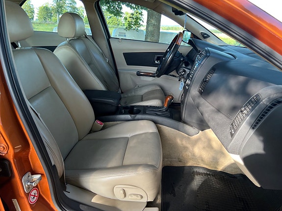 Cadillac CTS 10 of 15