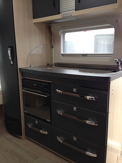 Hobby 495UL De luxe Edition 2 of 12