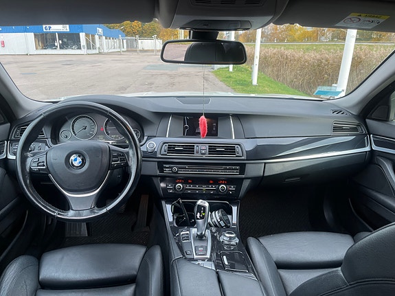 BMW 520d 5 of 6