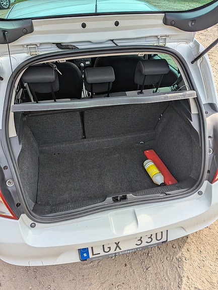 Renault Clio 13 of 16