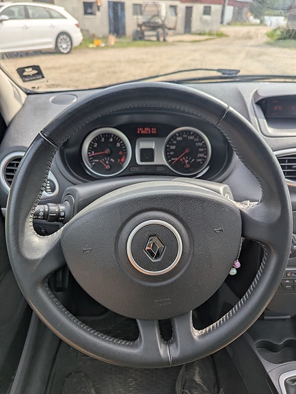 Renault Clio 5 of 16
