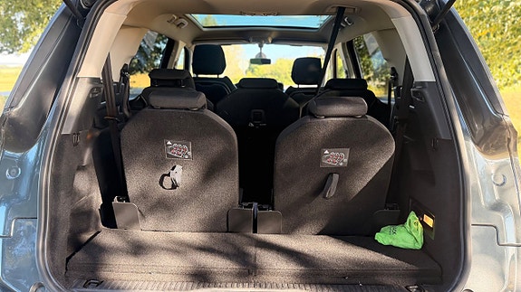 Citroen Grand C4 Picasso 16 of 19