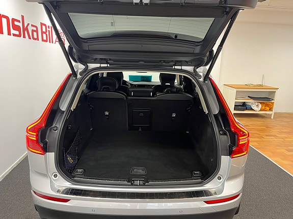 Volvo XC60 11 of 25