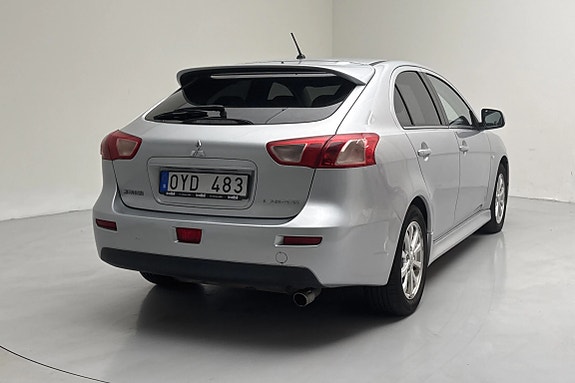 Mitsubishi Lancer 4 of 8