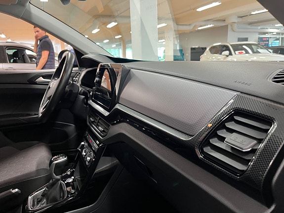 Volkswagen T-Cross 14 of 18