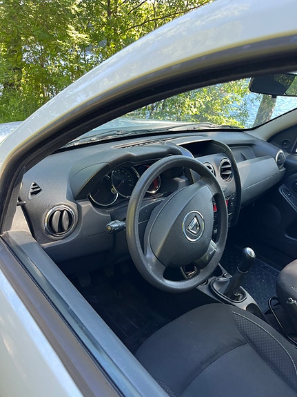 Dacia Duster 4 of 8