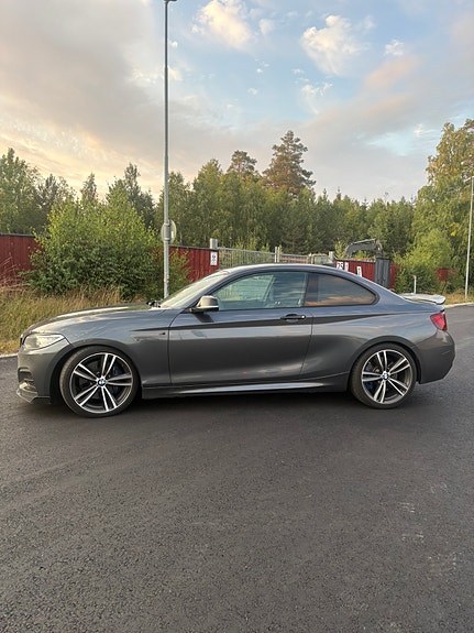 BMW M240i 3 of 5