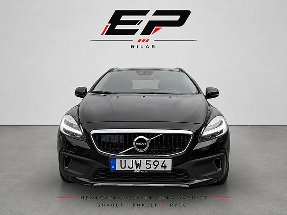 Volvo V40 Cross Country 2 of 23