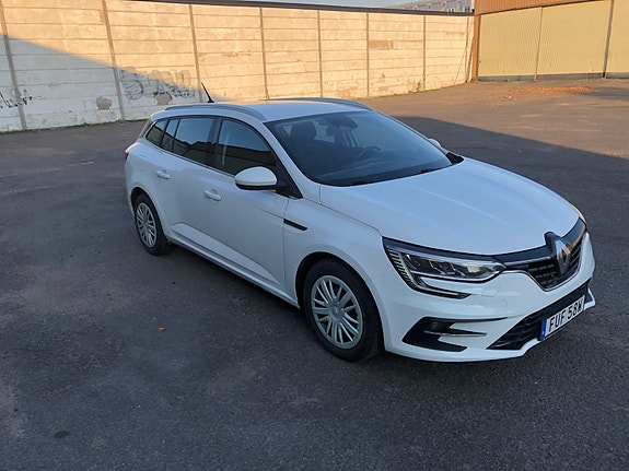 Renault Megane IV 3 of 17