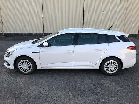 Renault Megane IV 8 of 17