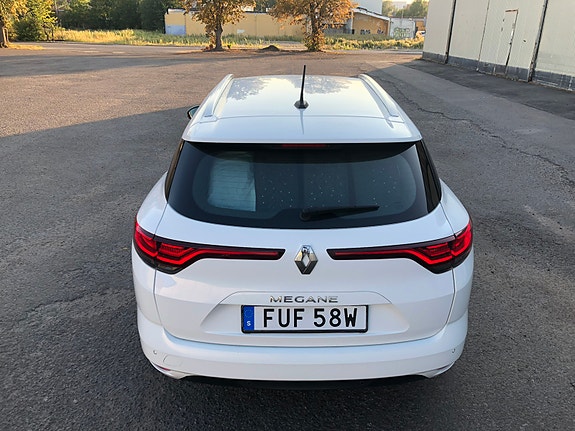 Renault Megane IV 6 of 17