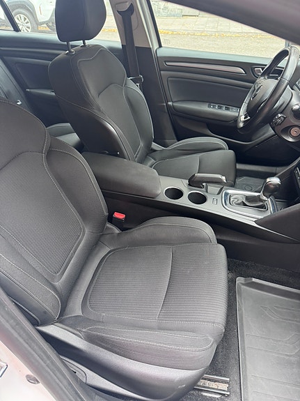 Renault Megane IV 11 of 17
