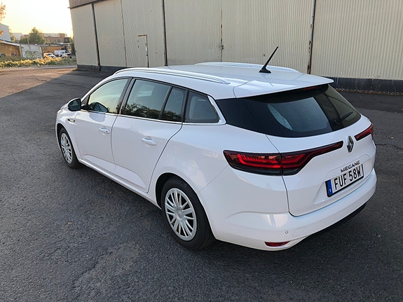 Renault Megane IV 5 of 17