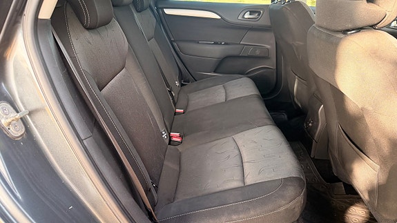 Citroen C4 12 of 16