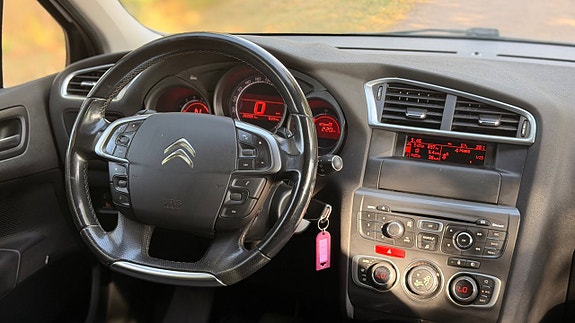 Citroen C4 9 of 16