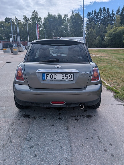 MINI Cooper 3 of 5