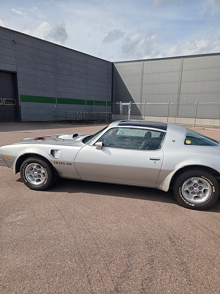 Pontiac Firebird 5 of 15