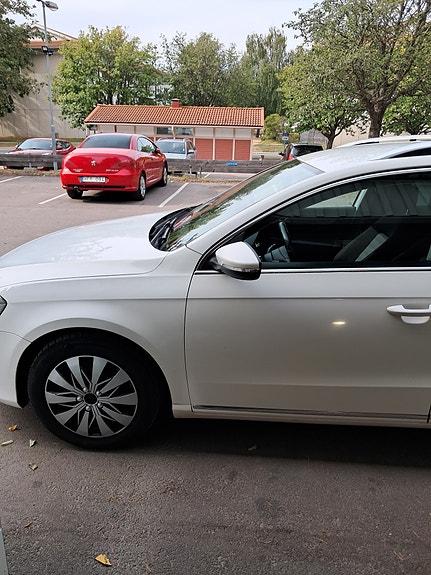Volkswagen Passat 5 of 9