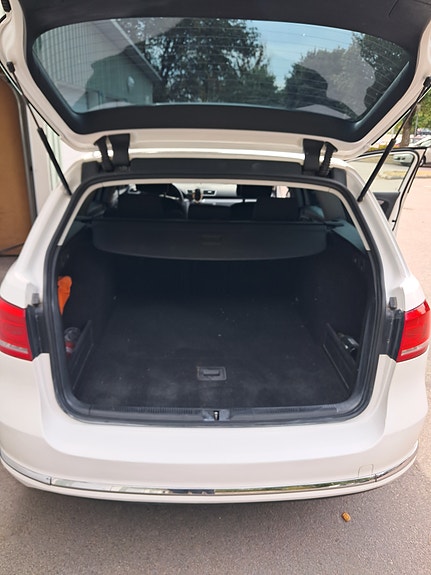 Volkswagen Passat 6 of 9