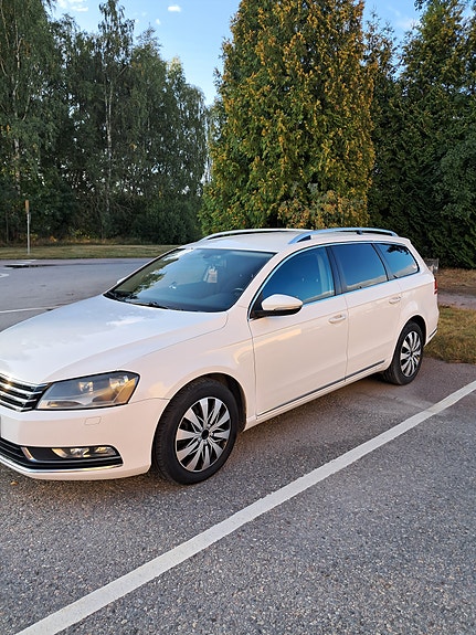 Volkswagen Passat 9 of 9