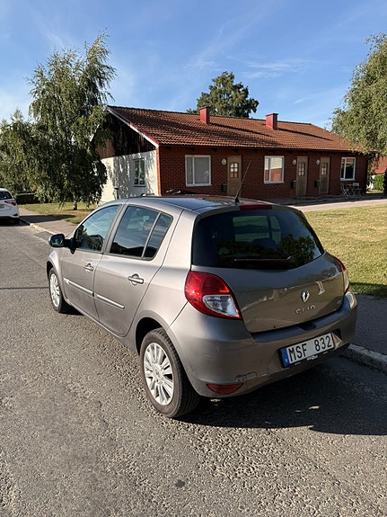 Renault Clio 3 of 5