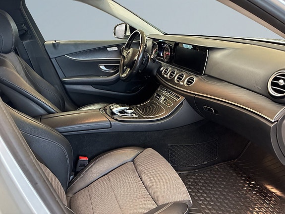 Mercedes-Benz E220 d 10 of 18