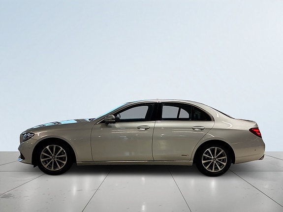 Mercedes-Benz E220 d 4 of 18