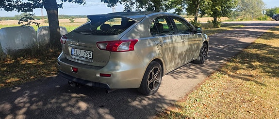 Mitsubishi Lancer 3 of 18