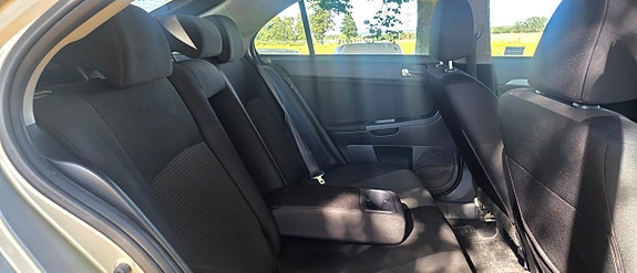 Mitsubishi Lancer 11 of 18