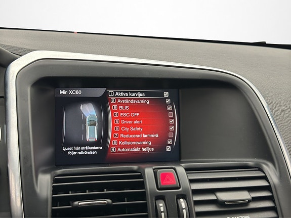 Volvo XC60 18 of 30