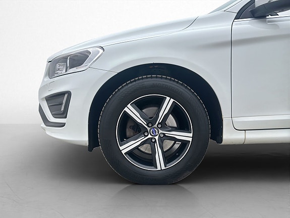 Volvo XC60 30 of 30