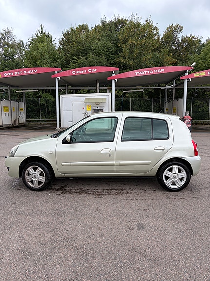 Renault Clio 3 of 8