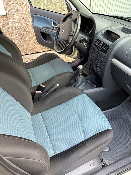 Renault Clio 6 of 8