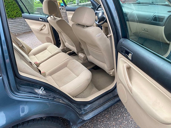 Volkswagen Golf IV 5 of 6