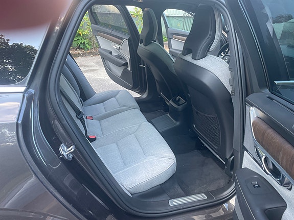Volvo V90 15 of 29