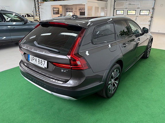 Volvo V90 Cross Country 5 of 24